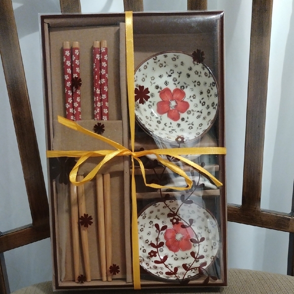 Japanese Style Chopsticks And Saucer Set - Picture 6 of 10
